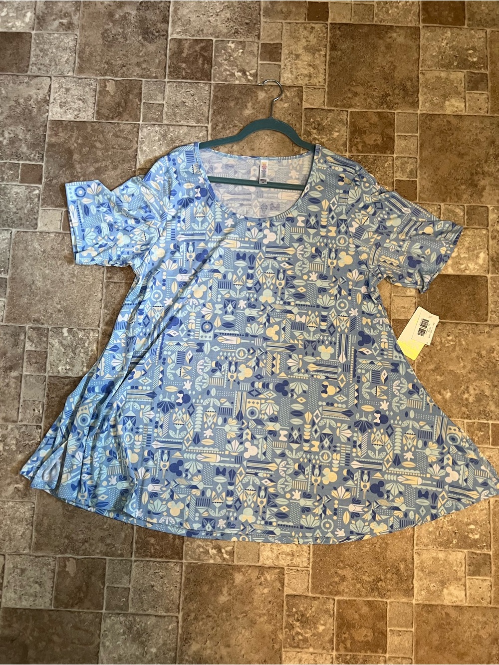 NWT 2X LuLaRoe Disney Perfect T